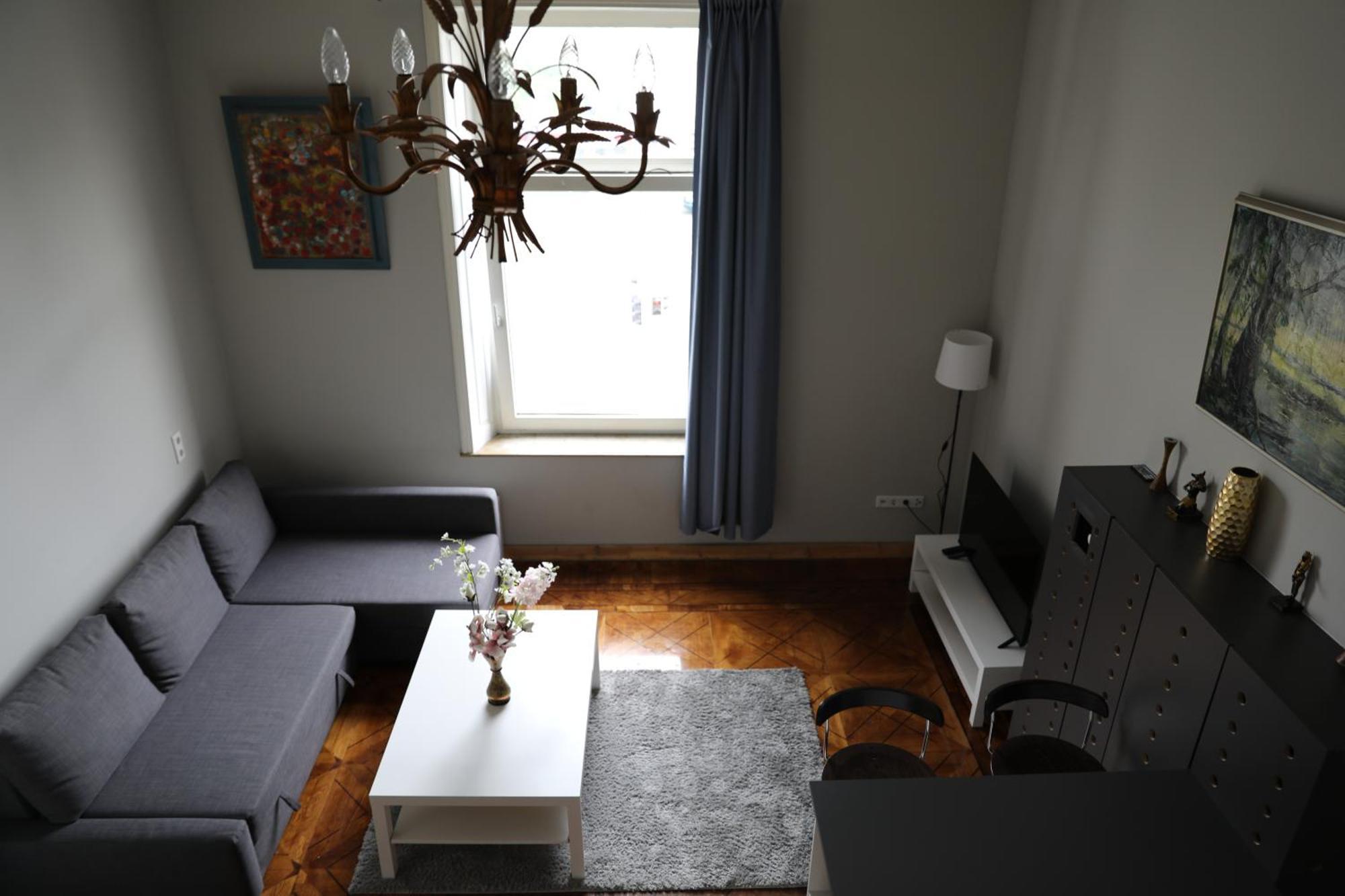 03 Apartment